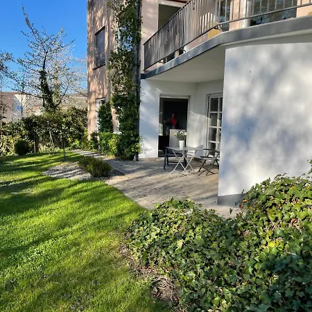 Gartenapartment Mit Ausblick Stadtnah